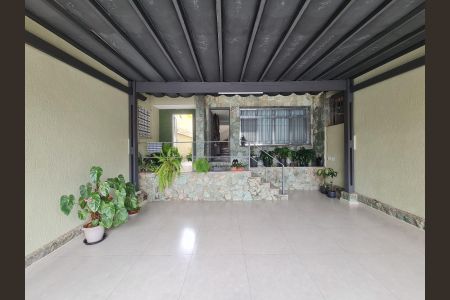 Casa à venda com 380m², 3 quartos e 2 vagasGaragem