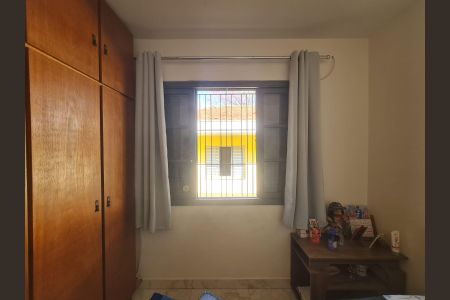 Casa à venda com 380m², 3 quartos e 2 vagasQuarto 2