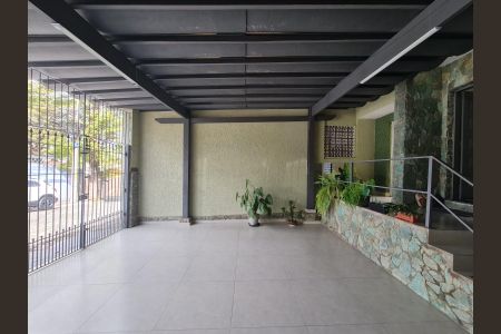 Casa à venda com 380m², 3 quartos e 2 vagasGaragem