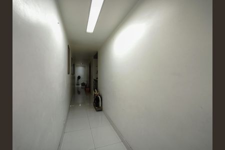 Apartamento à venda com 250m², 4 quartos e 3 vagasCorredor