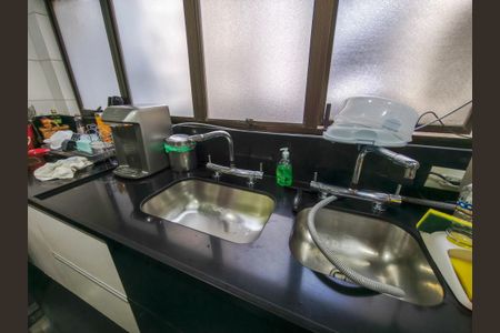 Apartamento à venda com 250m², 4 quartos e 3 vagasCozinha