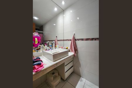 Apartamento à venda com 250m², 4 quartos e 3 vagasBanheiro Social