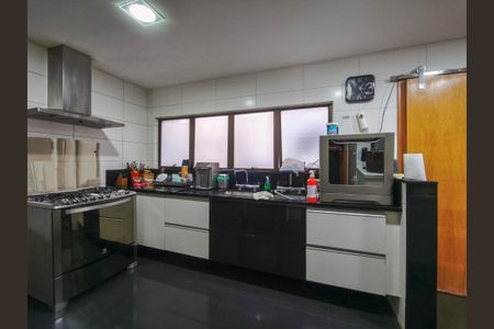 Apartamento à venda com 250m², 4 quartos e 3 vagasCozinha