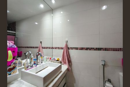 Apartamento à venda com 250m², 4 quartos e 3 vagasBanheiro Social