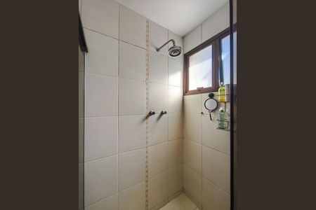 Apartamento à venda com 250m², 4 quartos e 3 vagasBanheiro da Suíte 2