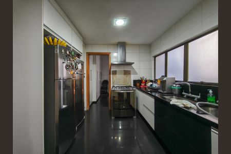 Apartamento à venda com 250m², 4 quartos e 3 vagasCozinha