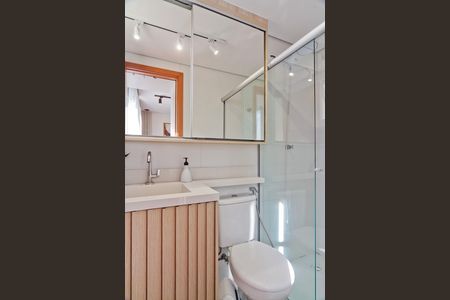 Banheiro de kitnet/studio para alugar com 1 quarto, 25m² em Santana, São Paulo