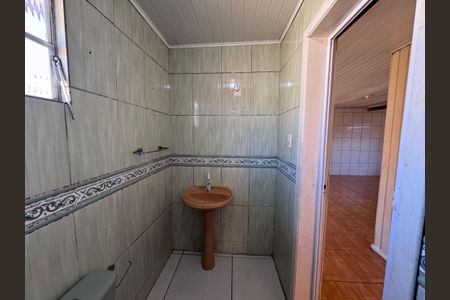 Casa à venda com 96m², 2 quartos e 1 vaga Casa à venda com 96m², 2 quartos e 1 vagaBanheiro