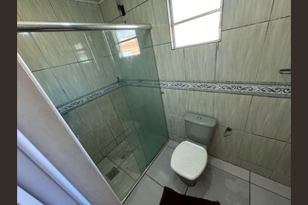 Casa à venda com 96m², 2 quartos e 1 vaga Casa à venda com 96m², 2 quartos e 1 vagaBanheiro