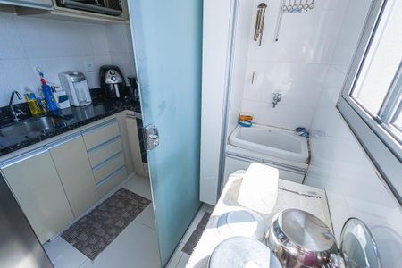 Apartamento à venda com 65m², 2 quartos e 2 vagasÁrea de Serviço