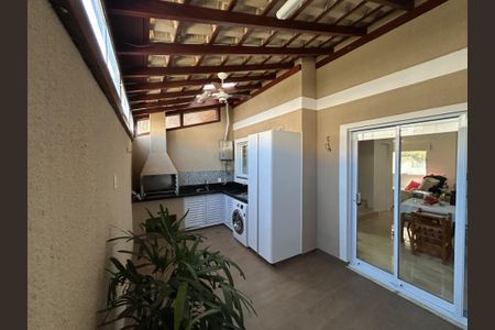 Casa de condomínio à venda com 95m², 2 quartos e 2 vagasÁrea de Serviço
