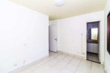 Apartamento à venda com 86m², 3 quartos e 2 vagasSuíte