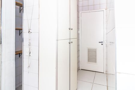 Apartamento à venda com 86m², 3 quartos e 2 vagasLavanderia