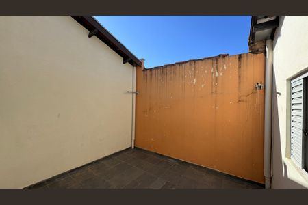 Casa à venda com 176m², 4 quartos e 2 vagas Casa à venda com 176m², 4 quartos e 2 vagasÁrea Externa