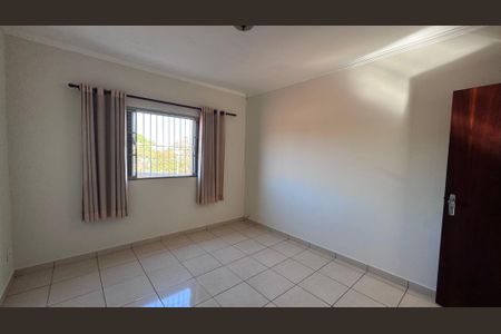 Casa à venda com 176m², 4 quartos e 2 vagas Casa à venda com 176m², 4 quartos e 2 vagasQuarto 2