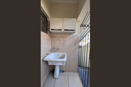 Casa à venda com 176m², 4 quartos e 2 vagas Casa à venda com 176m², 4 quartos e 2 vagasÁrea de Serviço