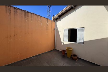 Casa à venda com 176m², 4 quartos e 2 vagas Casa à venda com 176m², 4 quartos e 2 vagasÁrea Externa