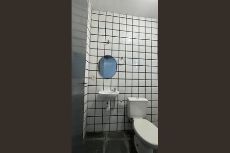 Casa à venda com 176m², 4 quartos e 2 vagas Casa à venda com 176m², 4 quartos e 2 vagasEdícula