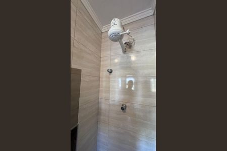 Casa à venda com 176m², 4 quartos e 2 vagas Casa à venda com 176m², 4 quartos e 2 vagasBanheiro da Suíte