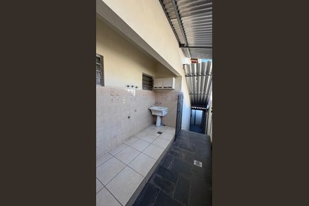 Casa à venda com 176m², 4 quartos e 2 vagas Casa à venda com 176m², 4 quartos e 2 vagasÁrea de Serviço