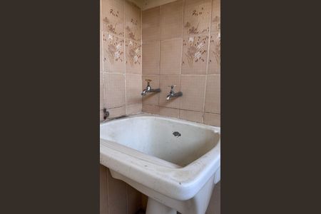 Casa à venda com 176m², 4 quartos e 2 vagas Casa à venda com 176m², 4 quartos e 2 vagasÁrea de Serviço