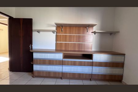 Casa à venda com 176m², 4 quartos e 2 vagas Casa à venda com 176m², 4 quartos e 2 vagasSuíte