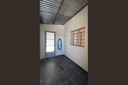 Casa à venda com 176m², 4 quartos e 2 vagas Casa à venda com 176m², 4 quartos e 2 vagasQuarto de Serviço