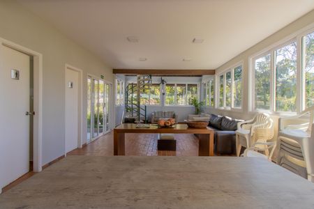 Casa de condomínio para alugar com 319m², 4 quartos e 3 vagasÁrea comum - Salão de festas