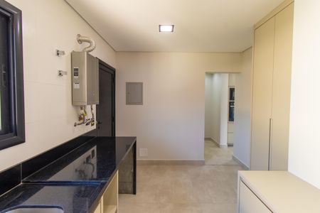 Casa de condomínio para alugar com 319m², 4 quartos e 3 vagasÁrea de Serviço