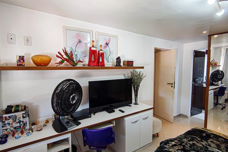 Apartamento à venda com 143m², 4 quartos e 1 vaga Apartamento à venda com 143m², 4 quartos e 1 vagaSuíte