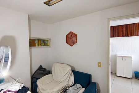 Apartamento à venda com 143m², 4 quartos e 1 vaga Apartamento à venda com 143m², 4 quartos e 1 vagaQuarto de Serviço