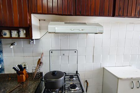 Apartamento à venda com 143m², 4 quartos e 1 vaga Apartamento à venda com 143m², 4 quartos e 1 vagaCozinha e Área de Serviço