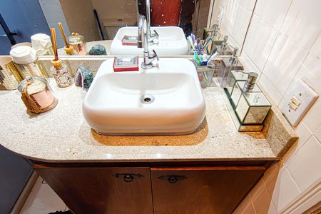 Apartamento à venda com 143m², 4 quartos e 1 vaga Apartamento à venda com 143m², 4 quartos e 1 vagaBanheiro Social