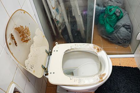 Apartamento à venda com 143m², 4 quartos e 1 vaga Apartamento à venda com 143m², 4 quartos e 1 vagaBanheiro de Serviço