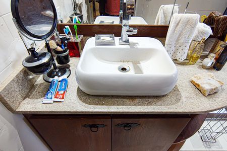 Apartamento à venda com 143m², 4 quartos e 1 vaga Apartamento à venda com 143m², 4 quartos e 1 vagaSuíte Banheiro