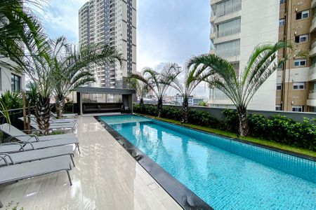 Studio à venda com 37m², 1 quarto e sem vaga Studio à venda com 37m², 1 quarto e sem vagaÁrea comum - Piscina