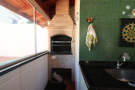 Casa de condomínio para alugar com 410m², 5 quartos e 4 vagasVaranda et