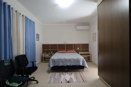 Casa de condomínio para alugar com 410m², 5 quartos e 4 vagasSuíte 2