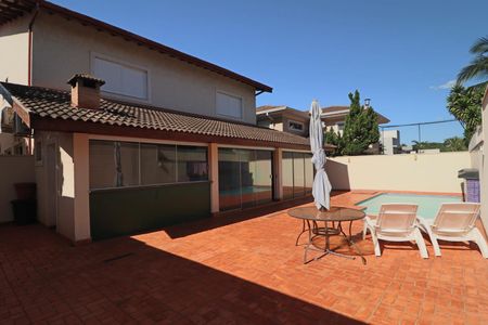 Casa de condomínio para alugar com 410m², 5 quartos e 4 vagasVaranda 