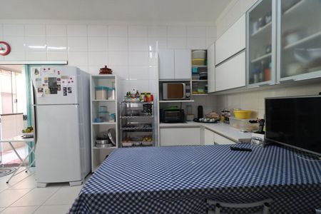 Casa de condomínio para alugar com 410m², 5 quartos e 4 vagasCozinha