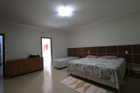 Casa de condomínio para alugar com 410m², 5 quartos e 4 vagasSuíte 1