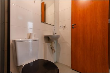 Apartamento para alugar com 36m², 2 quartos e sem vaga Apartamento para alugar com 36m², 2 quartos e sem vagaBanheiro