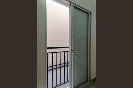 Quarto 1 - Sacada de apartamento para alugar com 2 quartos, 36m² em Jardim Libano, São Paulo