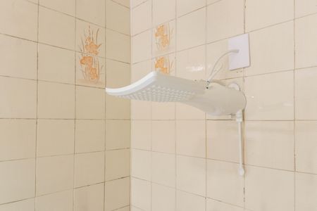 Banheiro de kitnet/studio para alugar com 1 quarto, 23m² em Vila Gertrudes, São Paulo