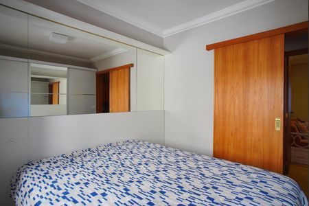 Apartamento à venda com 90m², 3 quartos e 2 vagasQuarto 2