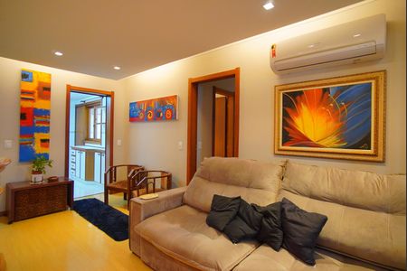 Apartamento à venda com 90m², 3 quartos e 2 vagasSala