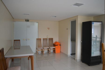 Apartamento à venda com 74m², 2 quartos e 2 vagasÁrea comum - Salão de festas