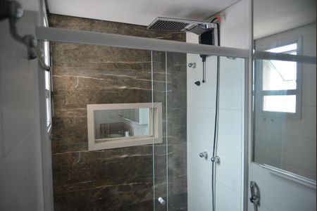 Apartamento à venda com 74m², 2 quartos e 2 vagasBanheiro da Suíte