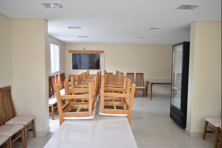 Apartamento à venda com 74m², 2 quartos e 2 vagasÁrea comum - Salão de festas