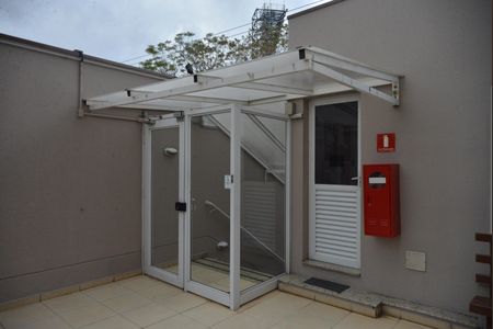 Apartamento à venda com 74m², 2 quartos e 2 vagasPortaria